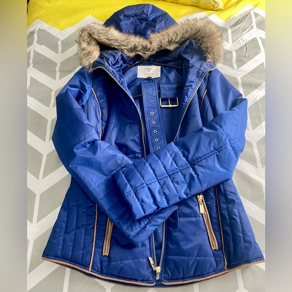 Midnight blue Guess womens winter jacket. Size Medium. - Picture 2 of 3